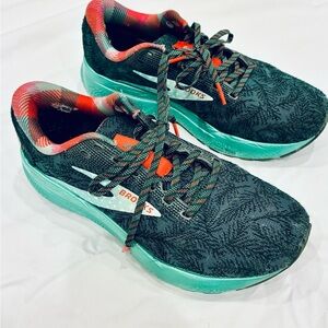 Brooks Run Merry ghost 16